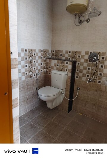 Bathroom in 1 BHK Apartment at Halasuru – for Rent