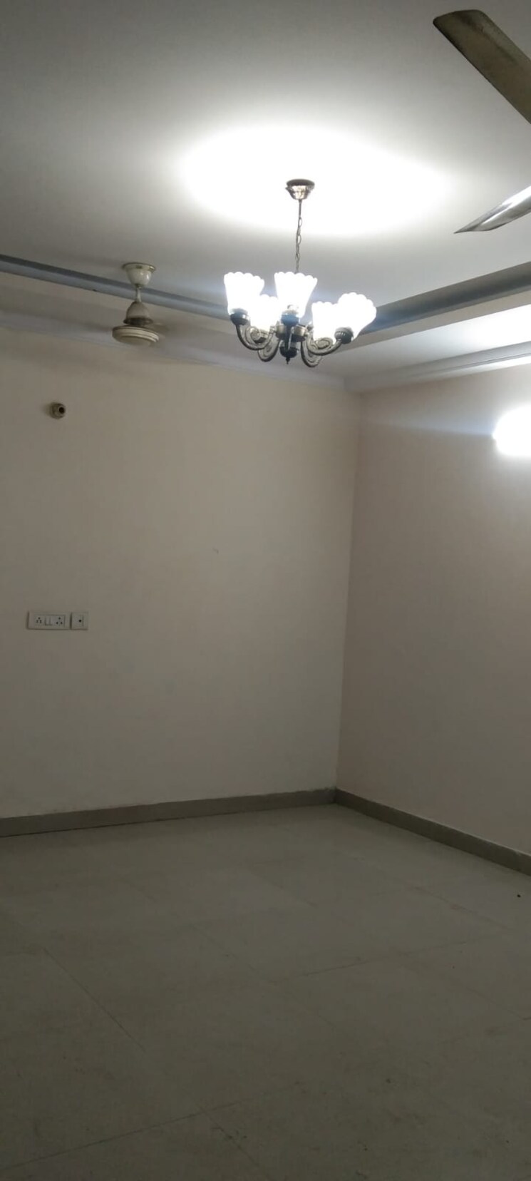 Room, kishangarh 3 Bedroom 1300 Sq.Ft. Builder Floor In Kishangarh Delhi 8940952