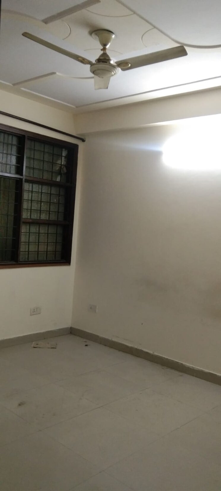 Room, kishangarh 3 Bedroom 1300 Sq.Ft. Builder Floor In Kishangarh Delhi 8940952