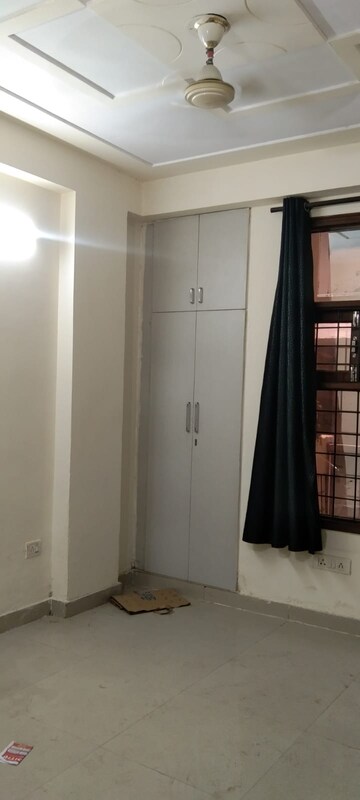 Building Lobby in 3 BHK Builder Floor at Kishangarh – for Rent