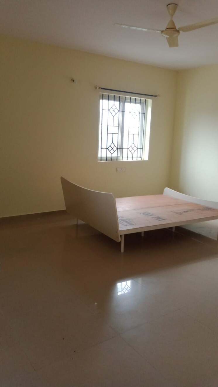 Room, halasuru 3 Bedroom 1600 Sq.Ft. Apartment In Halasuru Bangalore 8940908