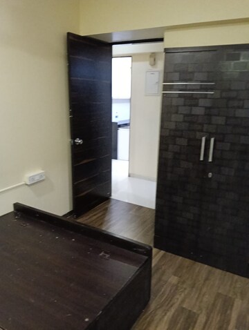  3 BHK Apartment at Bhoomi Gobind Bhavan, Khar West – for Rent