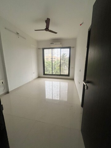 Room in 3 BHK Apartment at Safal Nav Parmanu CHS, Chembur – for Rent