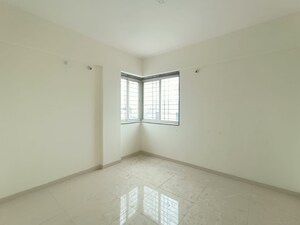Room in 2 BHK Apartment at Dhankawadi – for Sale