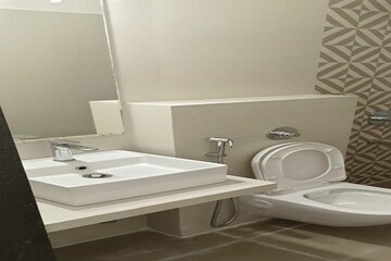 Bathroom in 1 BHK Apartment at Mayfair The View, Vikhroli West – for Sale