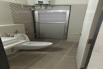Bathroom in 1 BHK Apartment at Mayfair The View, Vikhroli West – for Sale