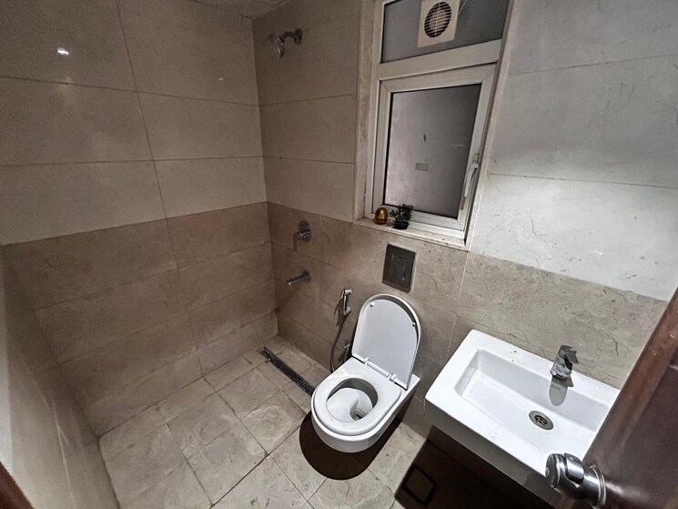 Bathroom, nahar-f-residences 2 Bedroom 850 Sq.Ft. Apartment In Balewadi Pune 8941018