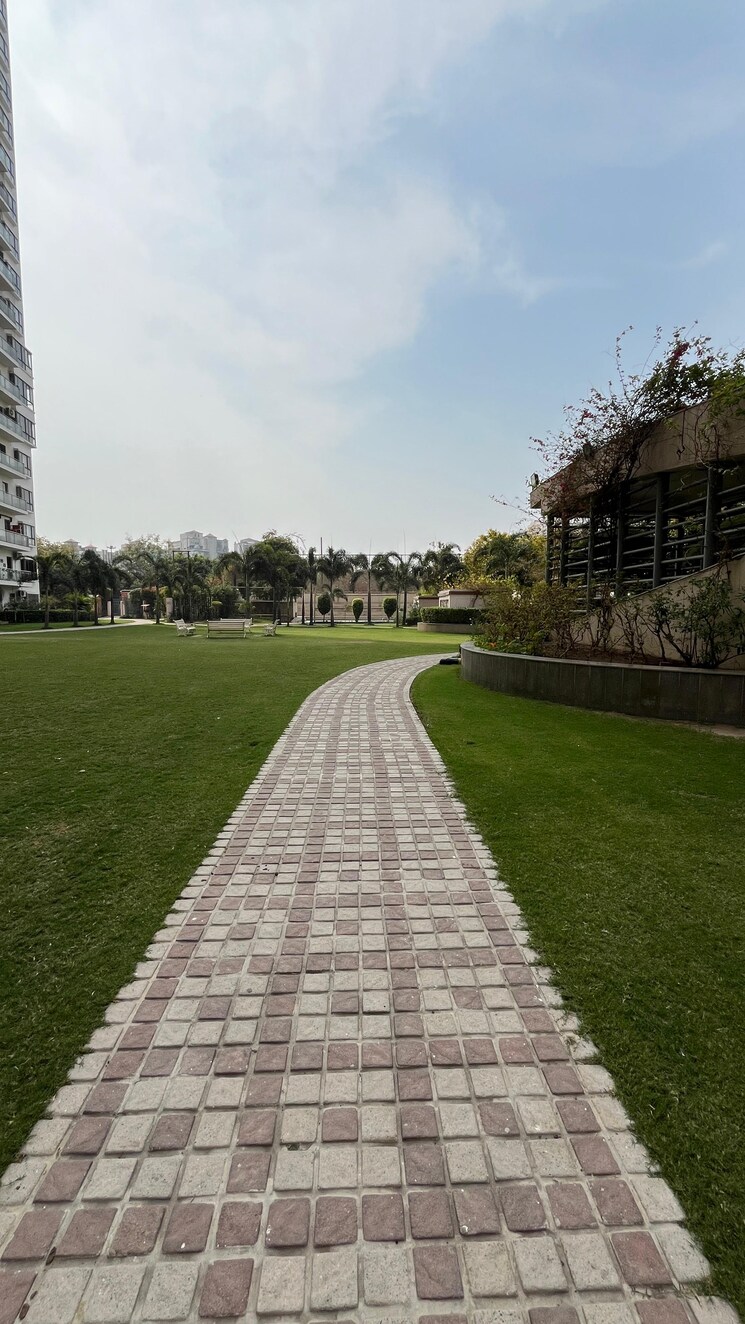 Garden, tgb-meghdutam 3.5 Bedroom 2250 Sq.Ft. Apartment In Sector 50 Noida 8941063