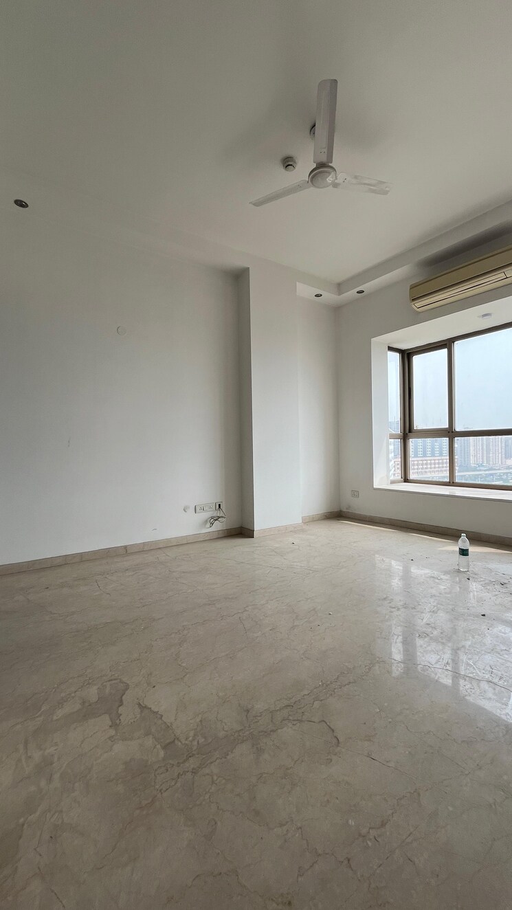 Room, tgb-meghdutam 3.5 Bedroom 2250 Sq.Ft. Apartment In Sector 50 Noida 8941063