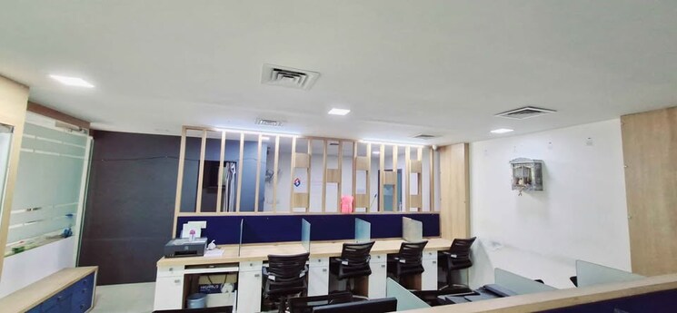 Team Area, scheme 140 Commercial Office Space 2150 Sq.Ft. In Scheme 140 Indore 8940944