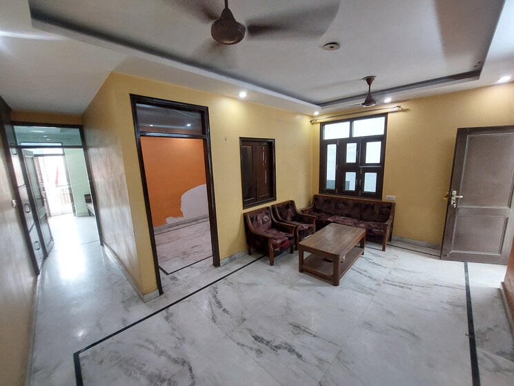 Living Room, model town 3 2 Bedroom 90 Sq.Yd. Builder Floor In Model Town 3 Delhi 8941090