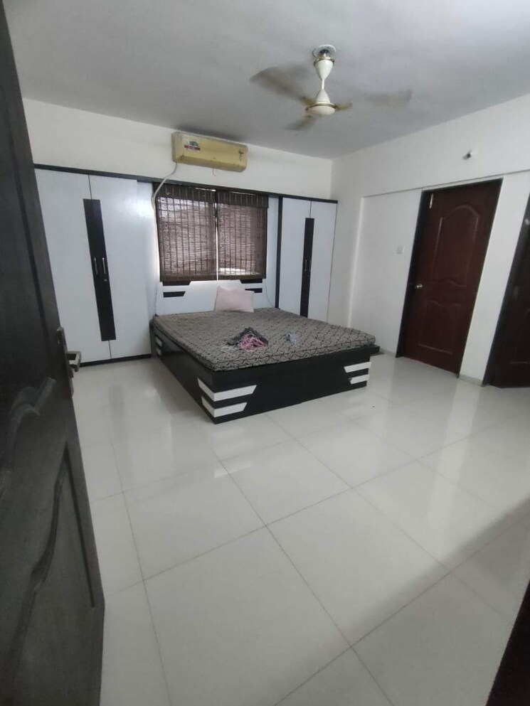 Master Bedroom, landmark-garden 3 Bedroom 1600 Sq.Ft. Apartment In Kalyani Nagar Pune 8941110