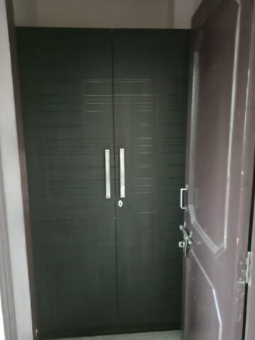 Building Lobby in 2 BHK Builder Floor at City Heights, Sector 39 – for Rent