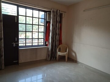Room in 2 BHK Builder Floor at City Heights, Sector 39 – for Rent
