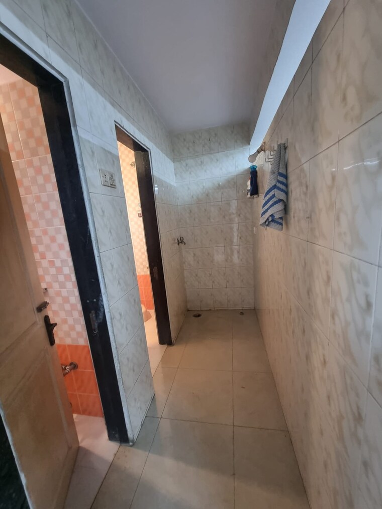 Bathroom, anjaneya-chs 2 Bedroom 1100 Sq.Ft. Apartment In Powai Mumbai 8941210