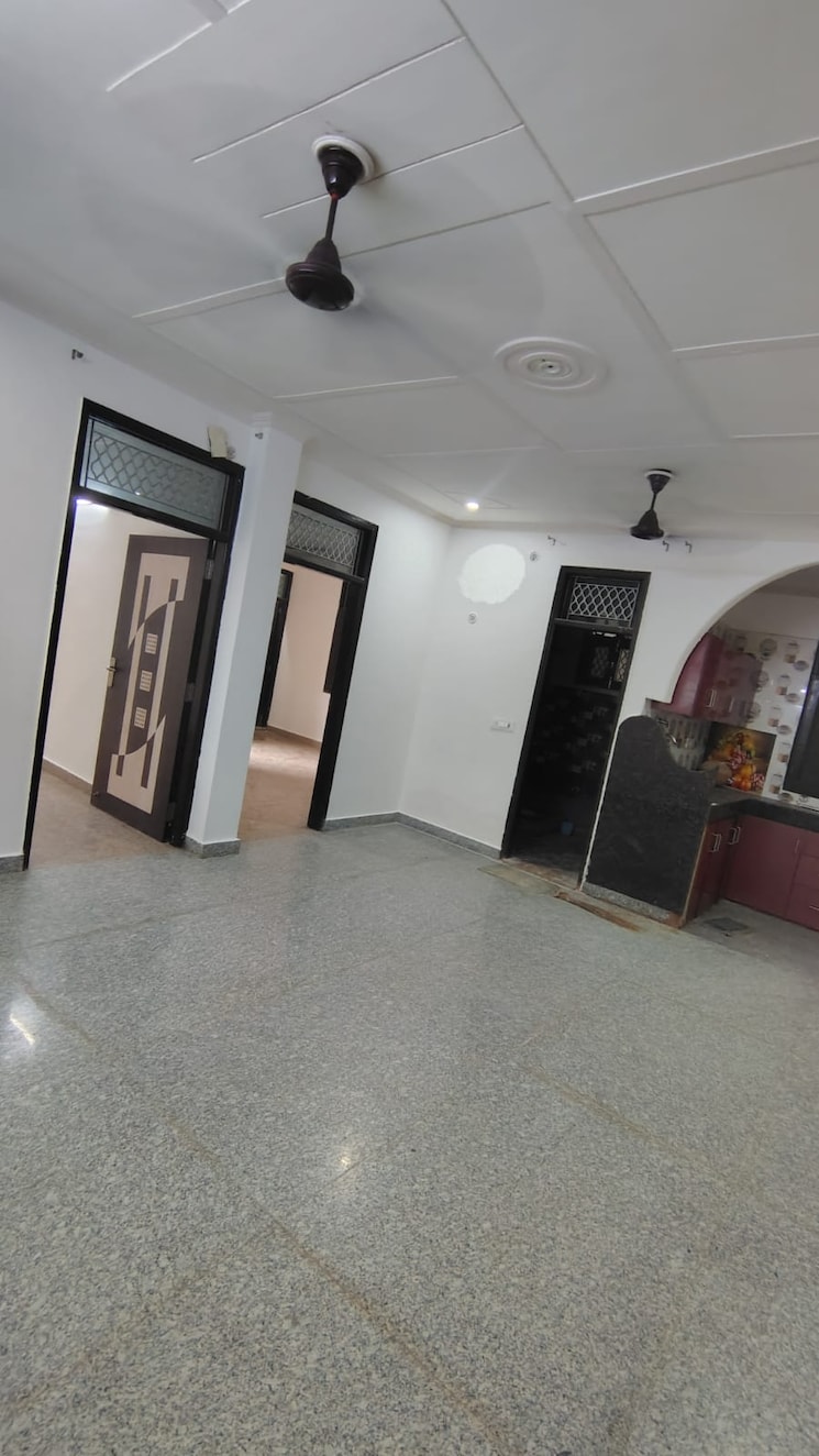 Living Room, dwarka mor 2 Bedroom 130 Sq.Yd. Builder Floor In Dwarka Mor Delhi 8941222