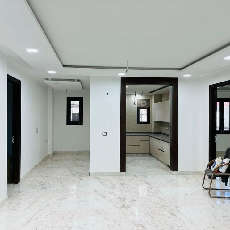 Room, sun-rise-cghs 1.5 Bedroom 60 Sq.Yd. Builder Floor In Vikas Puri Delhi 8941249