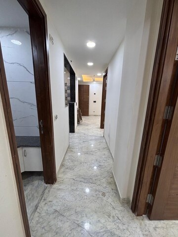 Building Lobby in 2 BHK Builder Floor at Govindpuri – for Rent