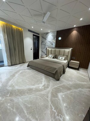 Bedroom in 4 BHK Builder Floor at SS Southend Floors, South City 2 – for Sale