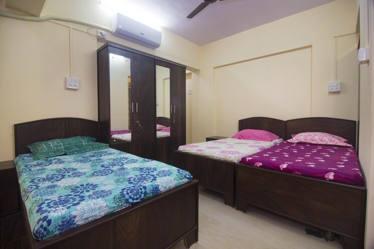 Bedroom, kandivali west Pg For Boys In Kandivali West 8941286