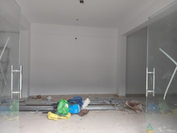  Showroom For Rent in Sarat Bose Road