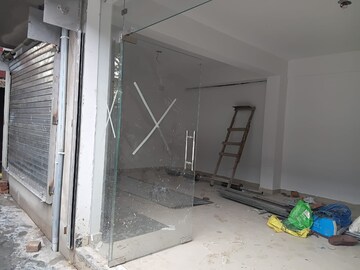 Staircase in  Showroom at Sarat Bose Road – for Rent