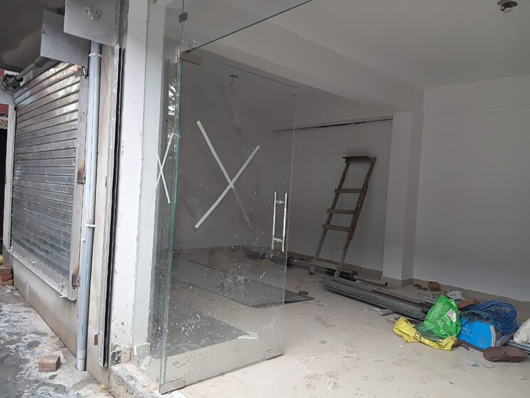 undefined, sarat bose road Commercial Showroom 1000 Sq.Ft. In Sarat Bose Road Kolkata 8941316