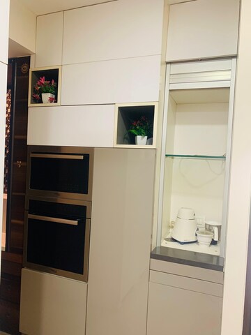 Furnished Amenities in 3 BHK Apartment at Hiranandani Estate Rodas Enclave, Hiranandani Estate – for Rent