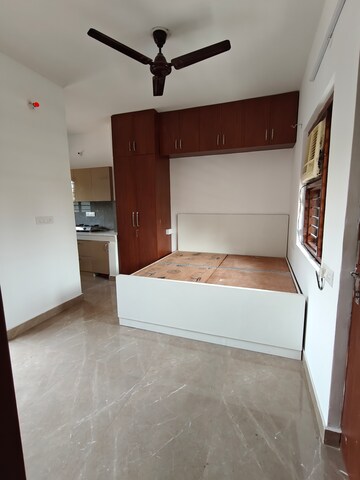 Bathroom in 1 RK Builder Floor at Sector 46 – for Rent
