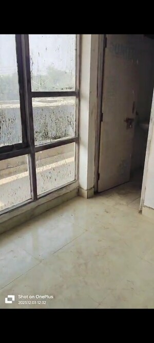 Room in 2 BHK Apartment at Vashisht Heights, Sector 87 – for Sale