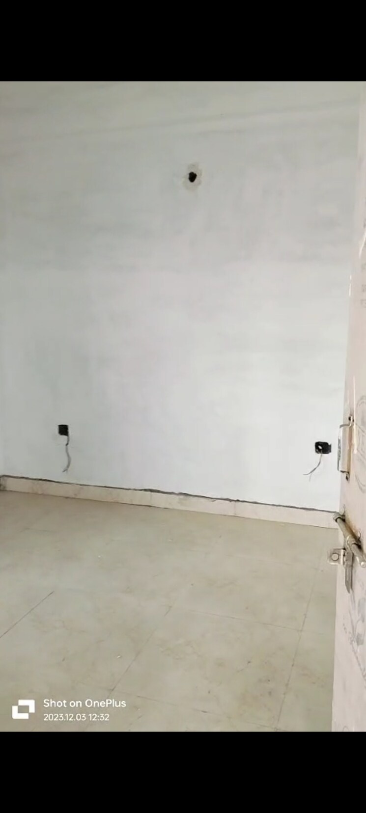 Room, vashisht-heights 2 Bedroom 500 Sq.Ft. Apartment In Sector 87 Faridabad 8941395