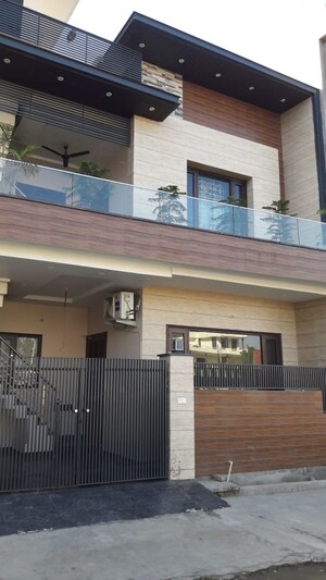 3 BHK Independent House For Sale in Guru Amar Das Colony