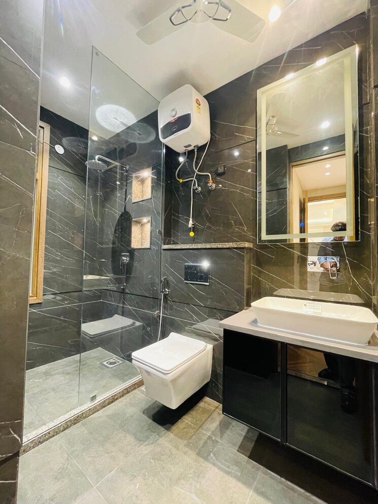 Attached Bathroom, m3m-atrium 4 Bedroom 263 Sq.Yd. Builder Floor In Sector 57 Gurgaon 8941410