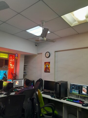 Furnished Amenities in  Office Space at Thawar Apartment, Borivali East – for Rent