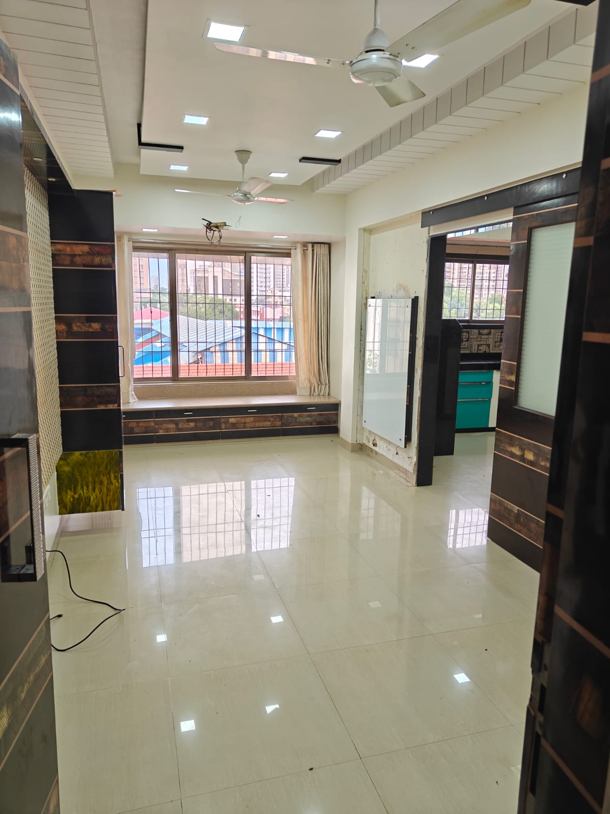 2 BHK Apartment For Rent in Yash Plaza Dadar West