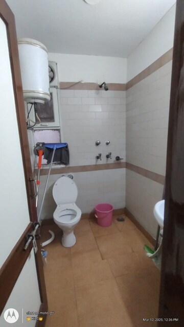 Attached Bathroom in 3 BHK Apartment at Patparganj – for Rent