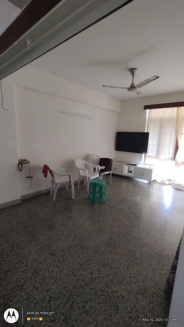 Living Room in 3 BHK Apartment at Patparganj – for Rent
