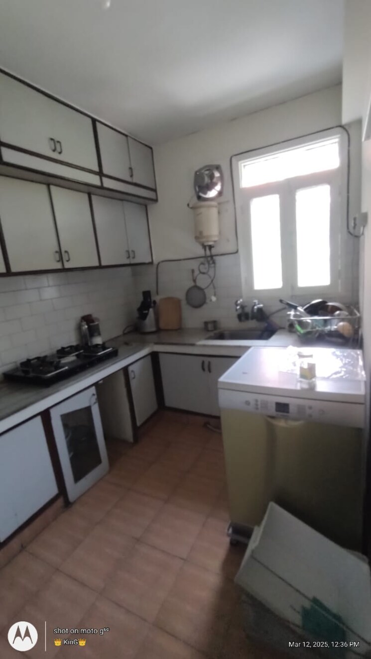 Kitchen, patparganj 3 Bedroom 1650 Sq.Ft. Apartment In Patparganj Delhi 8941491