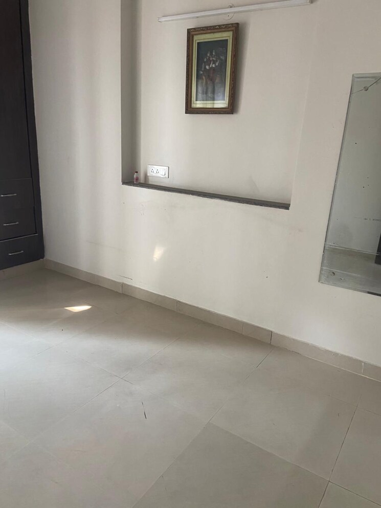 Room, homes-121 3 Bedroom 1285 Sq.Ft. Apartment In Sector 121 Noida 8941481