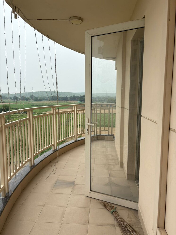 Balcony, m3m-marina 3 Bedroom 1746 Sq.Ft. Apartment In Sector 68 Gurgaon 8941541