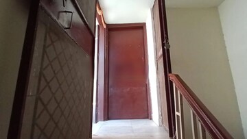 Furnished Amenities in 2 BHK Builder Floor at Lake Town – for Sale