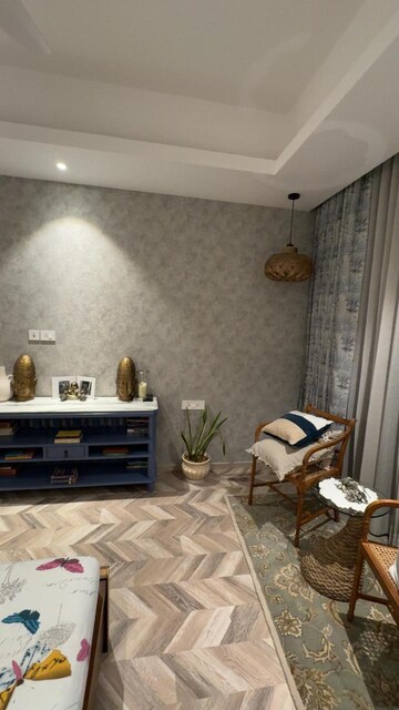 Living Room in 4 BHK Apartment at Suncity Platinum Towers, Sector 28 – for Sale