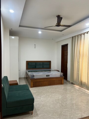 Bedroom in 3 BHK Builder Floor at Unitech South City II, Sector 50 – for Rent