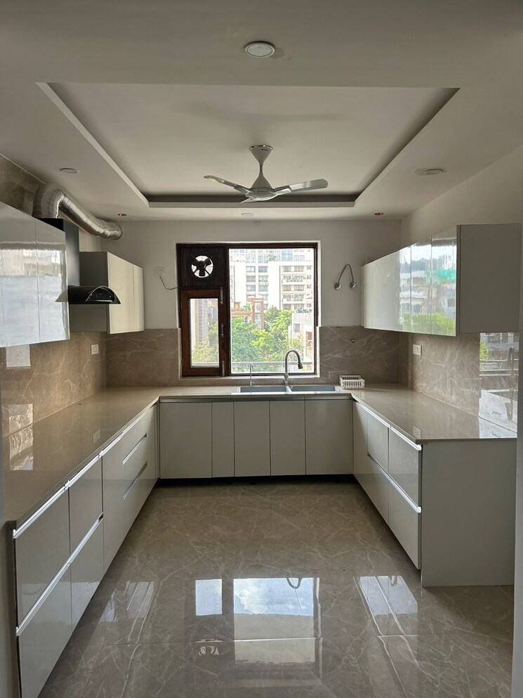 Kitchen, unitech-south-city-ii 3 Bedroom 2000 Sq.Ft. Builder Floor In Sector 50 Gurgaon 8941628