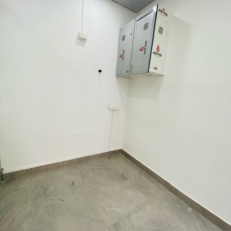 Room, gaur-city-center Commercial Office Space 322 Sq.Ft. In Sector 4 Greater Noida Greater Noida 8941652