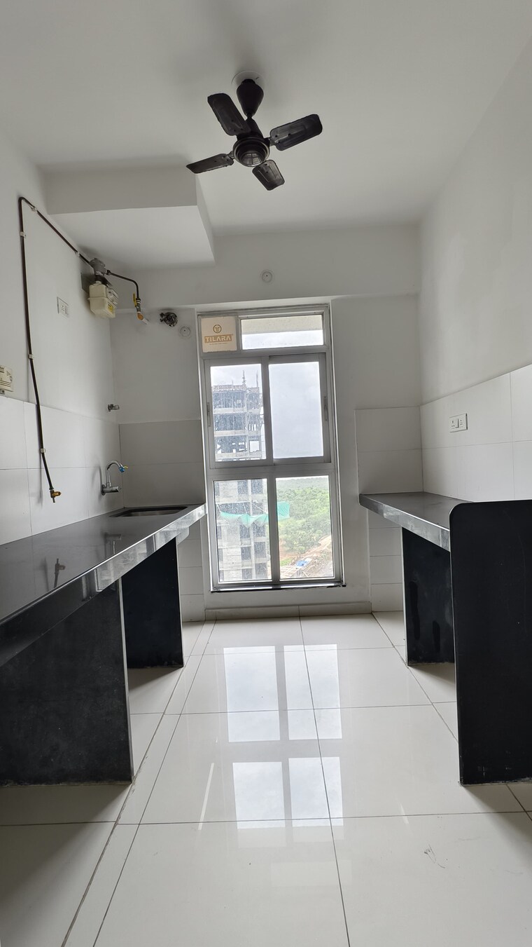 Kitchen, godrej-emerald 1.5 Bedroom 525 Sq.Ft. Apartment In Ghodbunder Road Thane 8941703