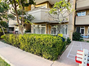 2 BHK Apartment For Rent in Pyramid Urban Homes, Sector 70a