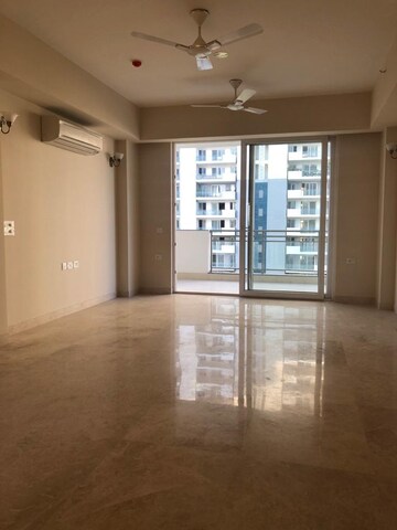 Room in 4 BHK Apartment at DLF The Ultima, Sector 81 – for Rent