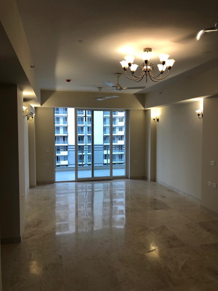 4 BHK + Servant Room Apartment For Rent in DLF The Ultima