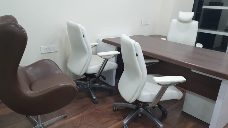 Team Area, hn-safal-mondeal-square Commercial Office Space 1258 Sq.Ft. In Prahlad Nagar Ahmedabad 8941757